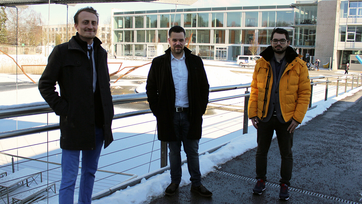 Die Gründungsidee von Christian Michael Gnerlich, Constantin Demigha und Alexander Pilling (von links) entstand aus dem Anliegen, Menschen mit Konzentrationsproblemen durch neuartige nichtmedikamentöse Lösungen zu helfen Die Gründungsidee von Christian Michael Gnerlich, Constantin Demigha und Alexander Pilling (von links) entstand aus dem Anliegen, Menschen mit Konzentrationsproblemen durch neuartige nichtmedikamentöse Lösungen zu helfen