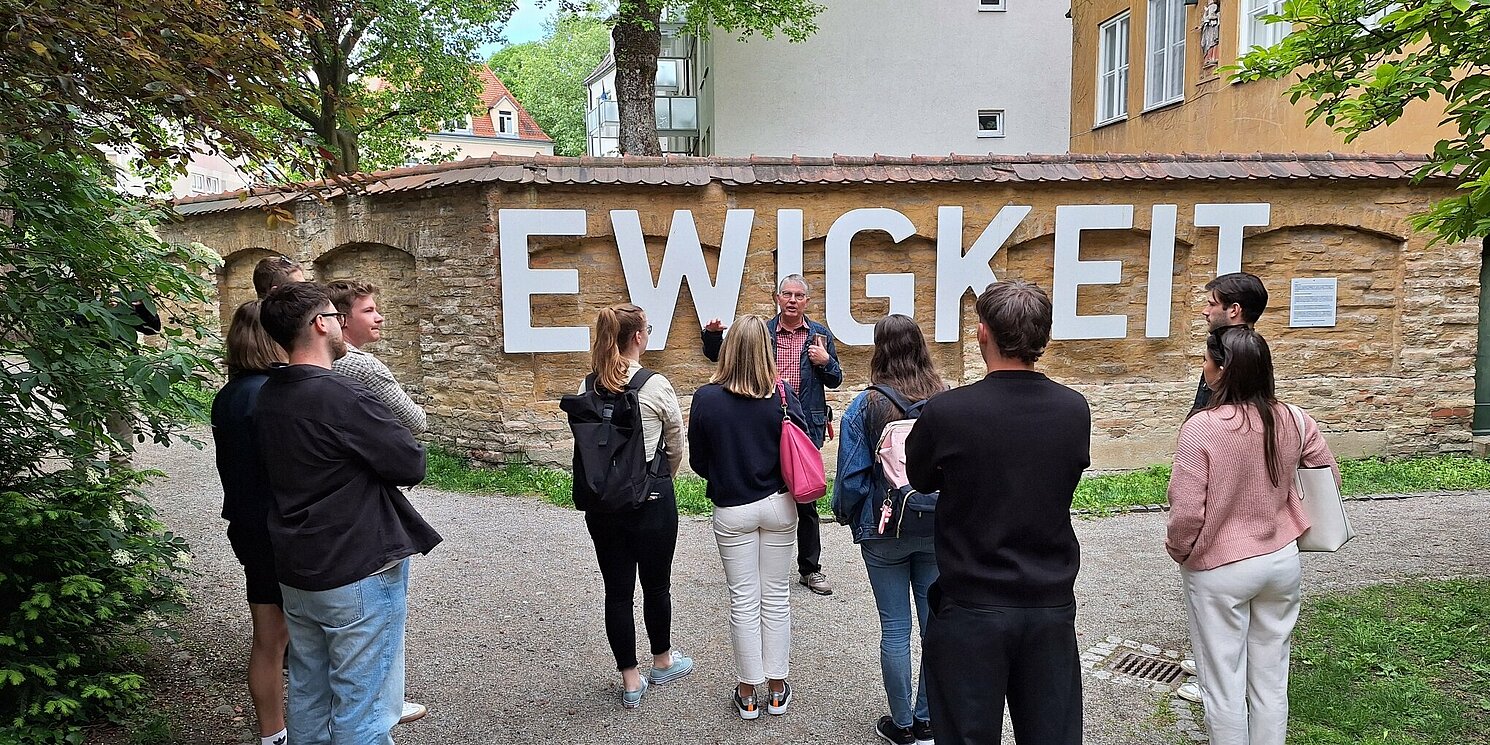 Führung durch die Fuggerei in Augsburg