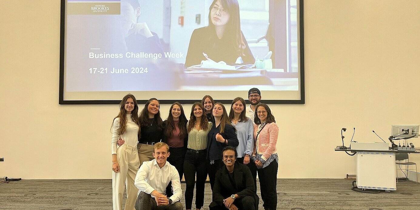 OTH Regensburg students together with Prof Dr Nina Leffers after the successful pitches. Photo: OTH Regensburg/Felix Grode